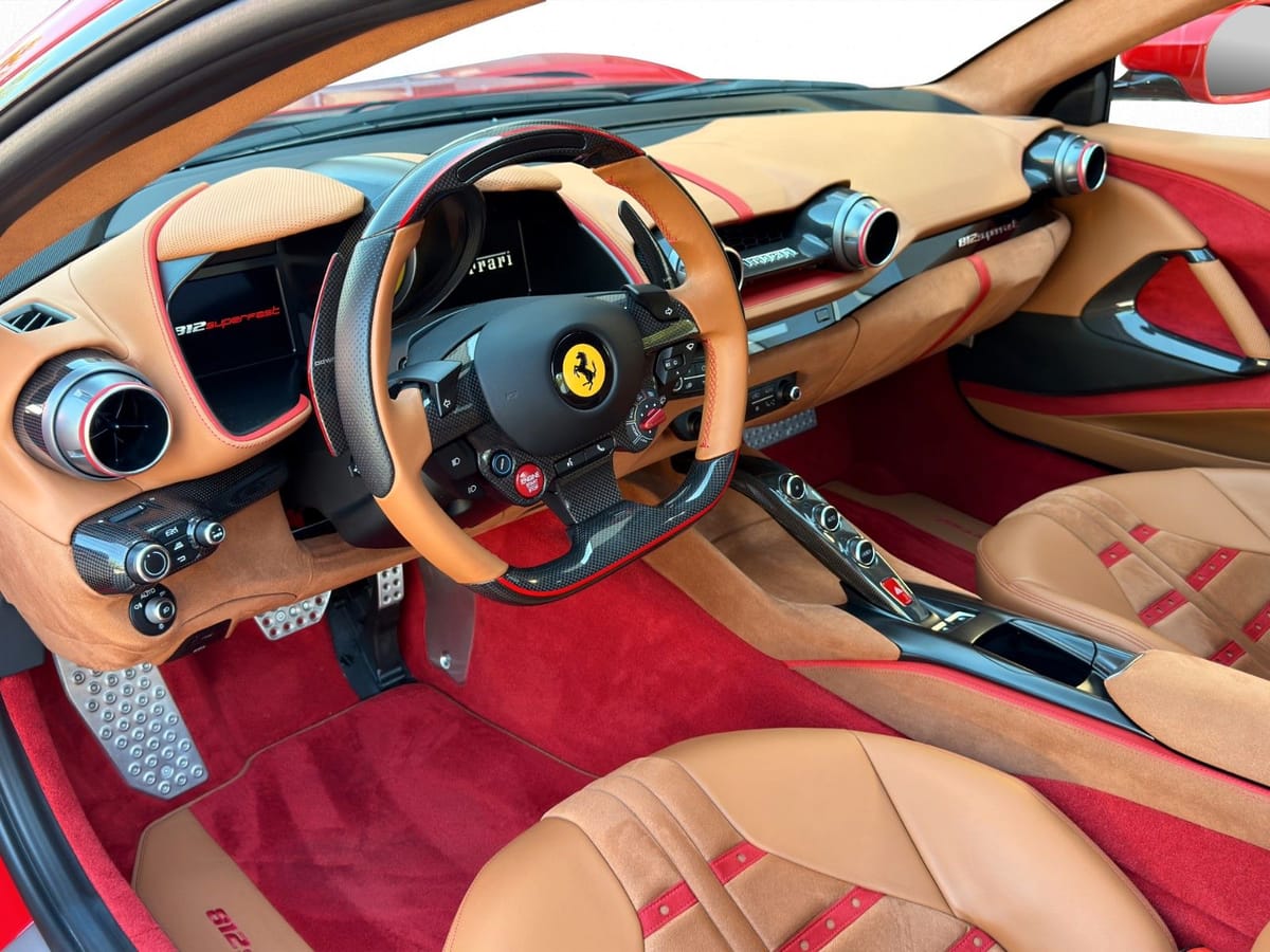 Ferrari 812 Superfast / Lift / LED / Carbon / Daytona foto 11