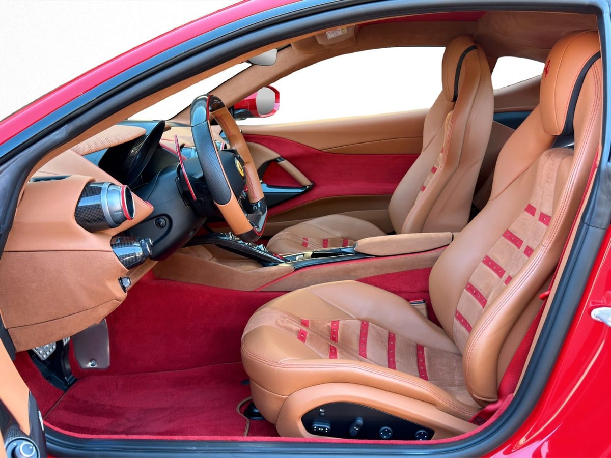 Ferrari 812 Superfast / Lift / LED / Carbon / Daytona foto 12