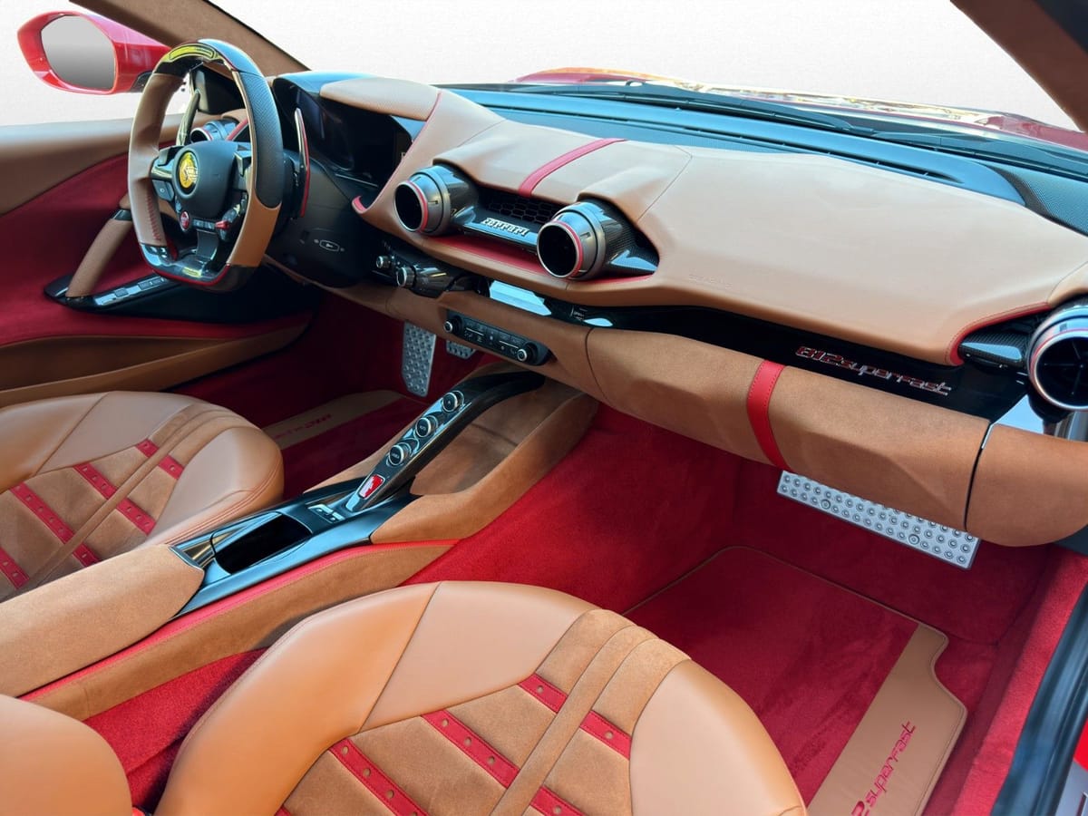 Ferrari 812 Superfast / Lift / LED / Carbon / Daytona foto 14