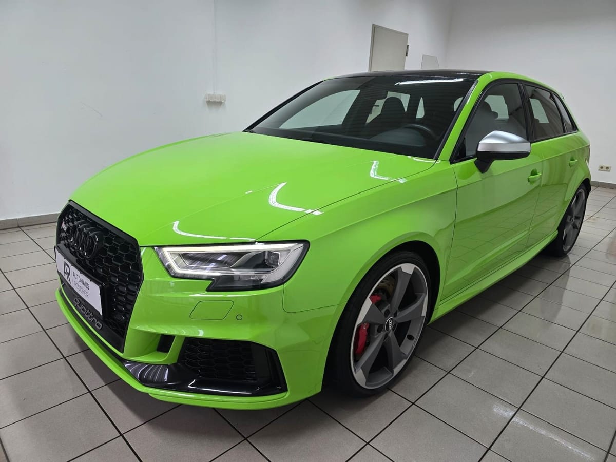 Audi RS3 Sportback 2.5 TFSI qu. Lizard Green RS Desi