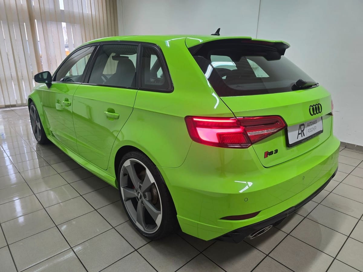 Audi RS3 Sportback 2.5 TFSI qu. Lizard Green RS Desi foto 2