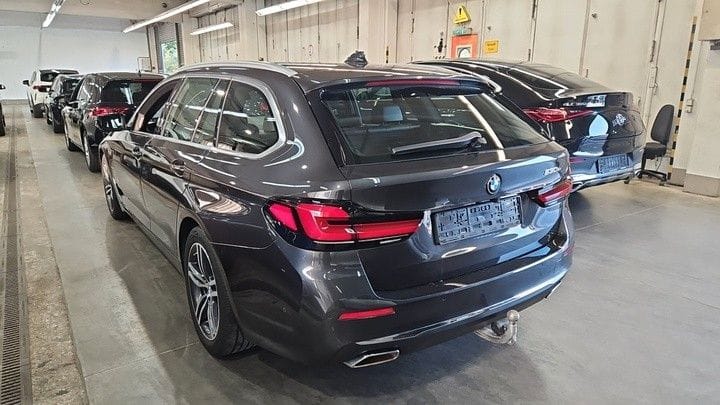 BMW 530e Touring Luxury Pano Sitzklim AHK ACC TOP foto 4