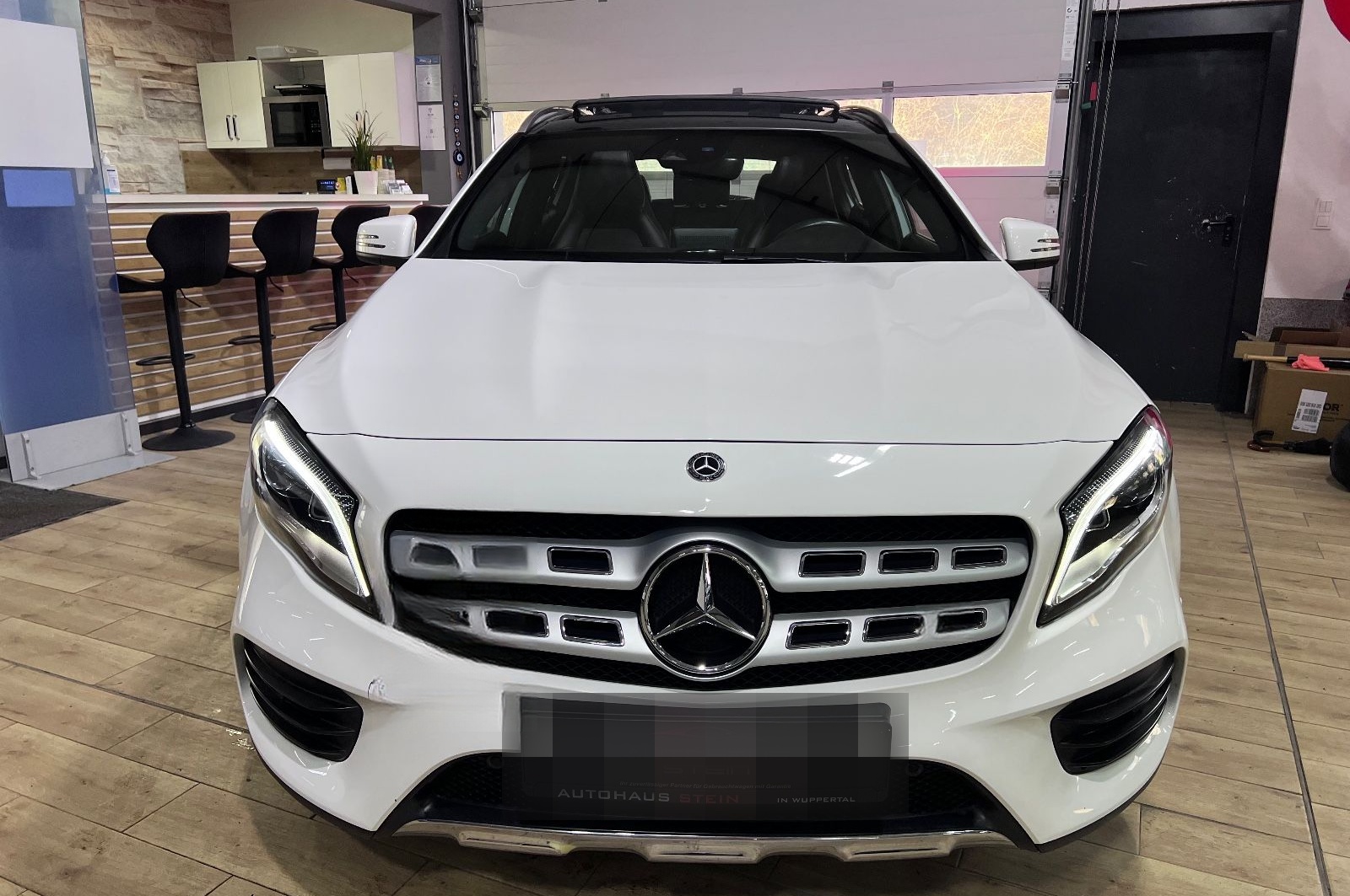 Mercedes-Benz GLA 250 AMG-Paket/Pano/Navi/Tempomat foto 2