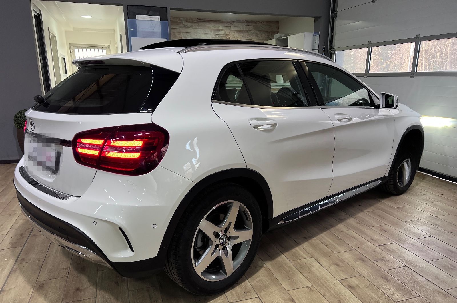 Mercedes-Benz GLA 250 AMG-Paket/Pano/Navi/Tempomat foto 6