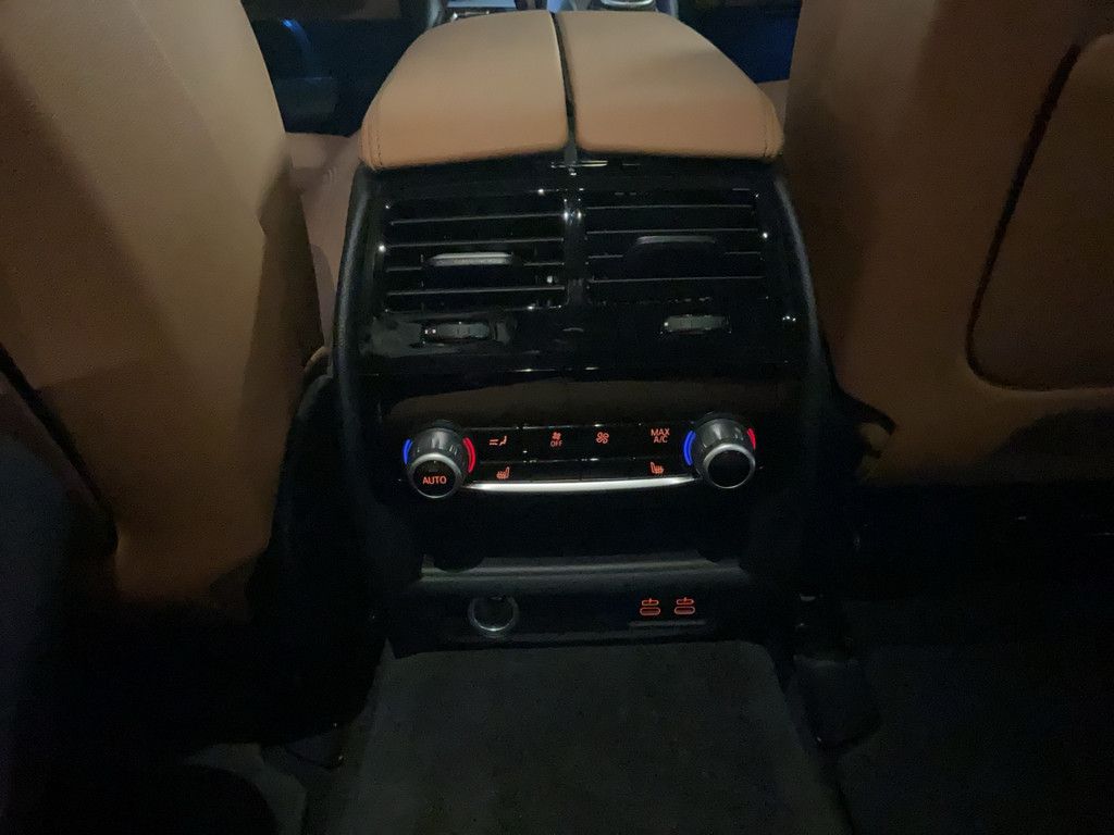 BMW 530e T. HYBRID LASER NAVI HUD SPORTSITZ PDC 18" foto 17