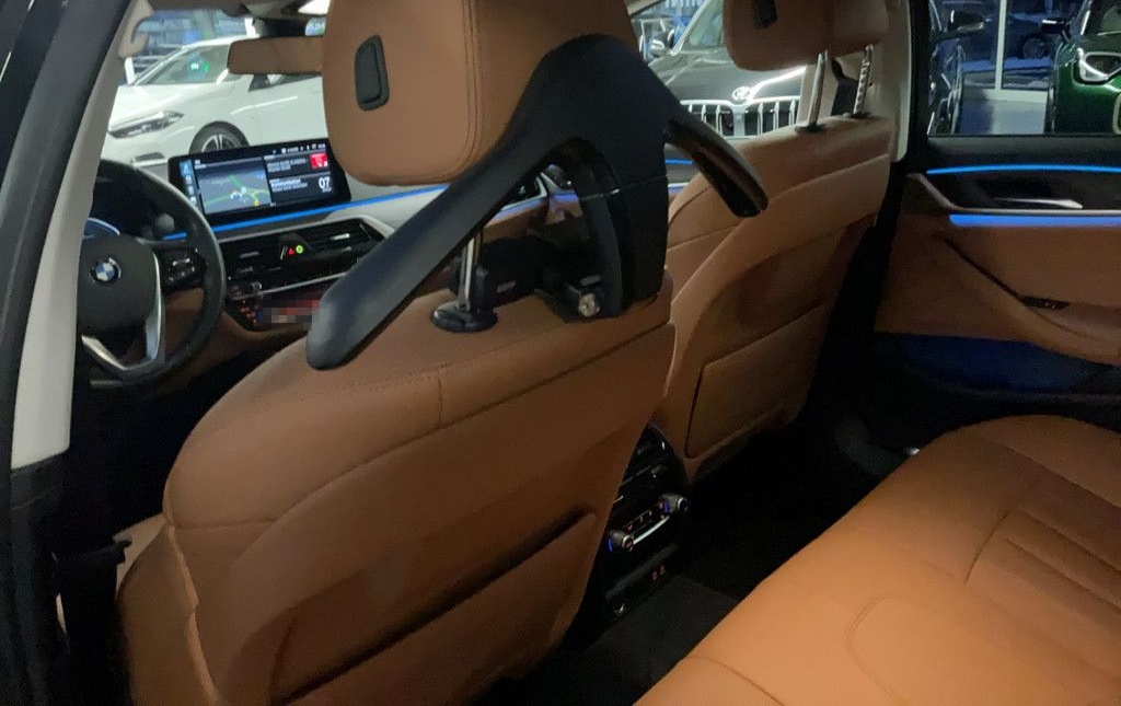 BMW 530e T. HYBRID LASER NAVI HUD SPORTSITZ PDC 18" foto 18