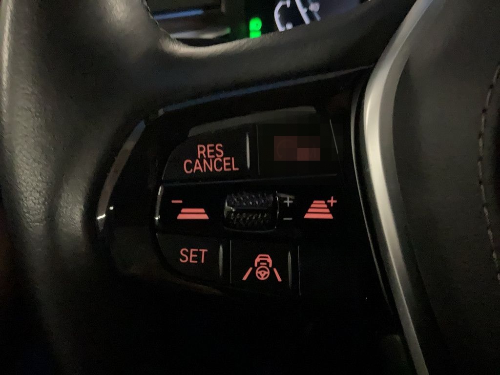 BMW 530e T. HYBRID LASER NAVI HUD SPORTSITZ PDC 18" foto 19
