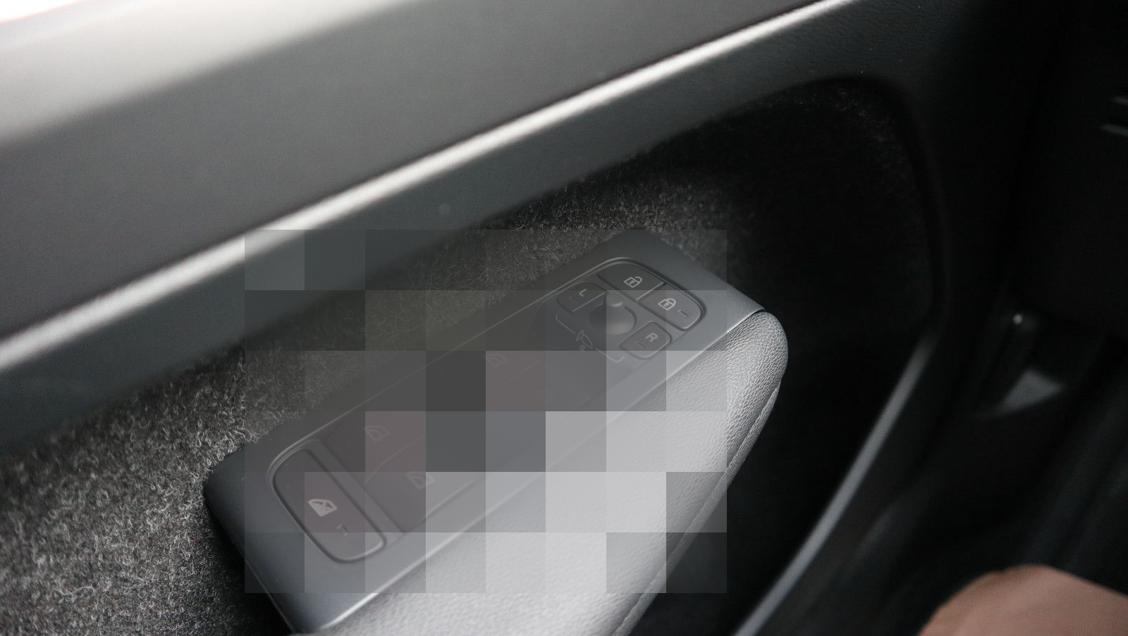 Volvo XC 40 Momentum 2WD Navi LED AHK Shz foto 21