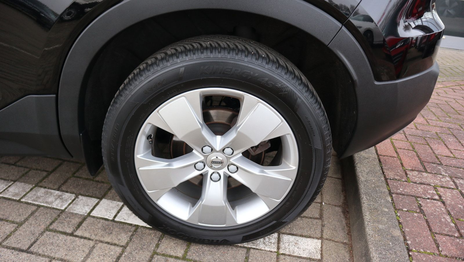 Volvo XC 40 Momentum 2WD Navi LED AHK Shz foto 6