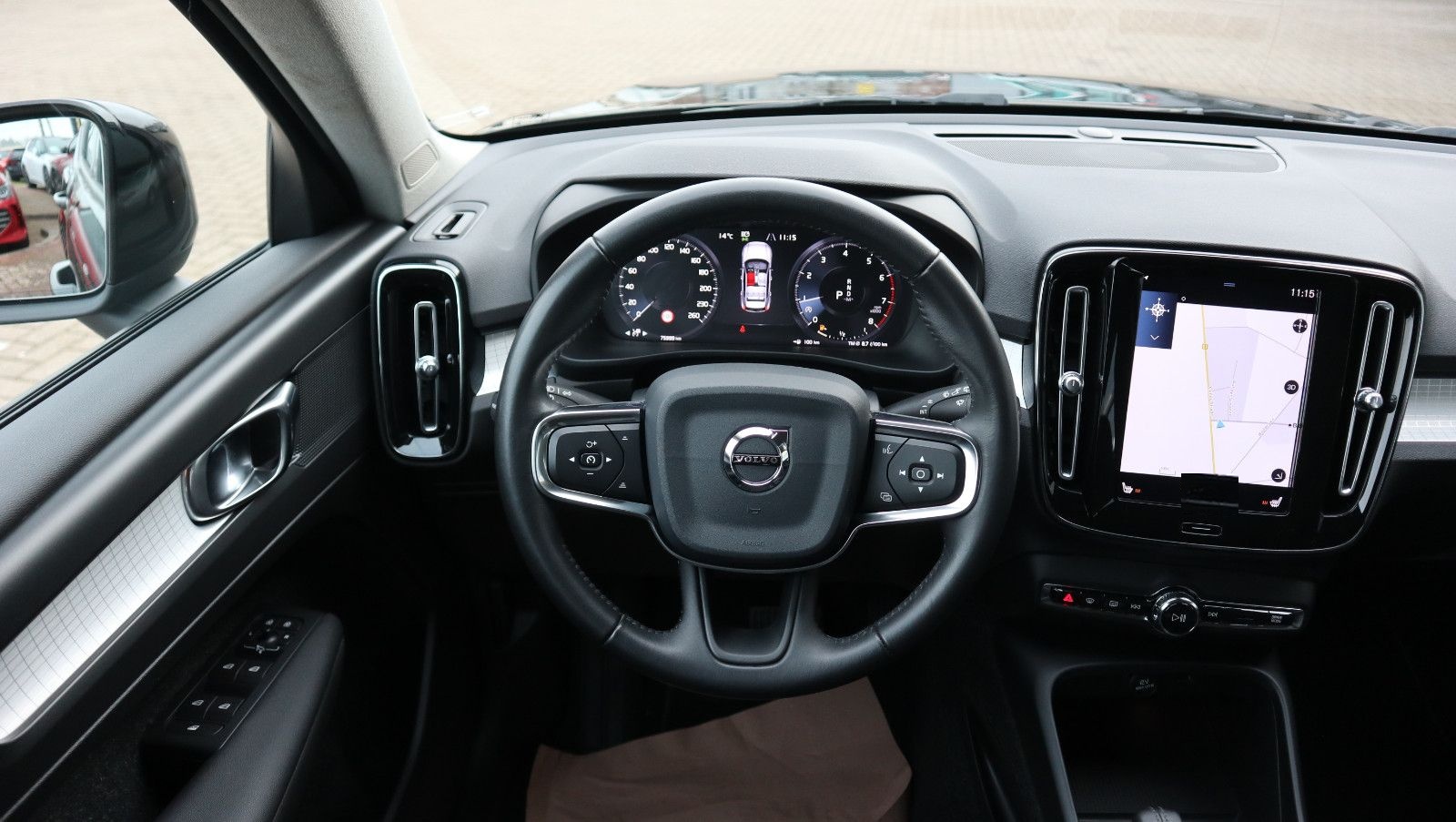 Volvo XC 40 Momentum 2WD Navi LED AHK Shz foto 9