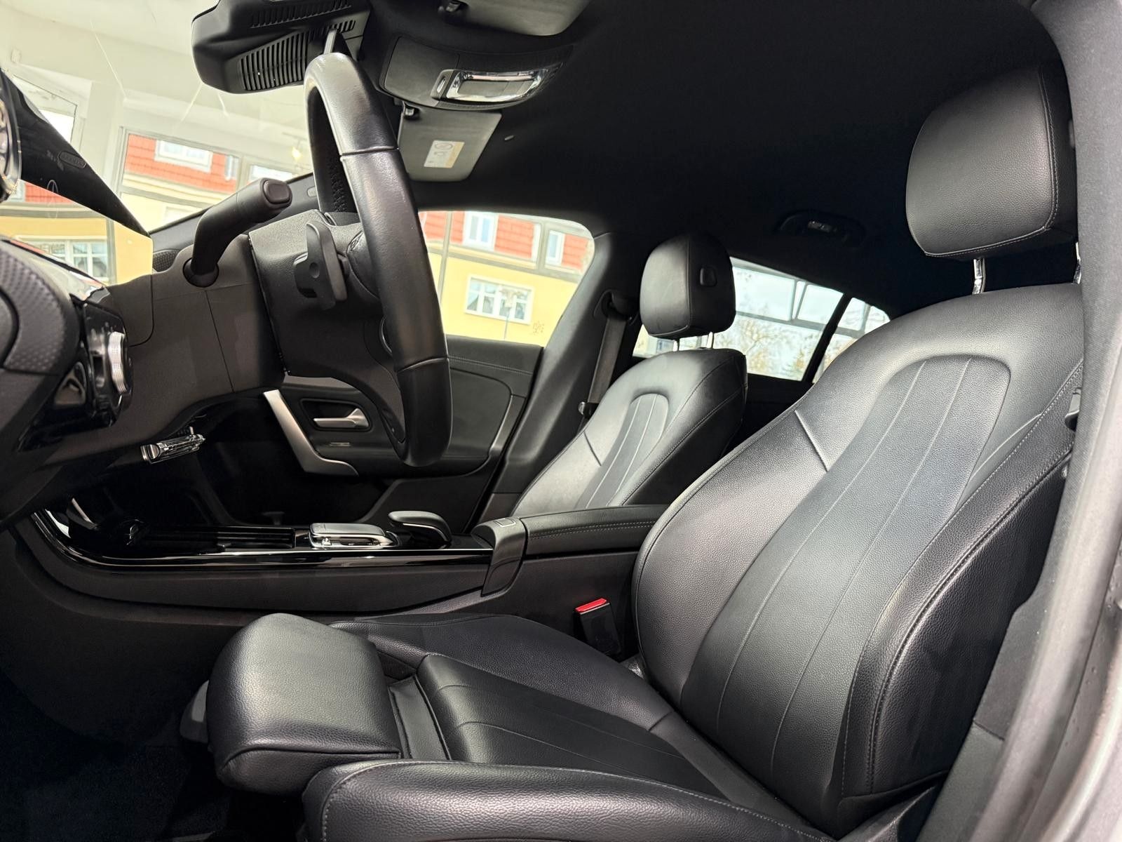 Mercedes-Benz CLA 220 Shooting Brake*AMG-LINE foto 13