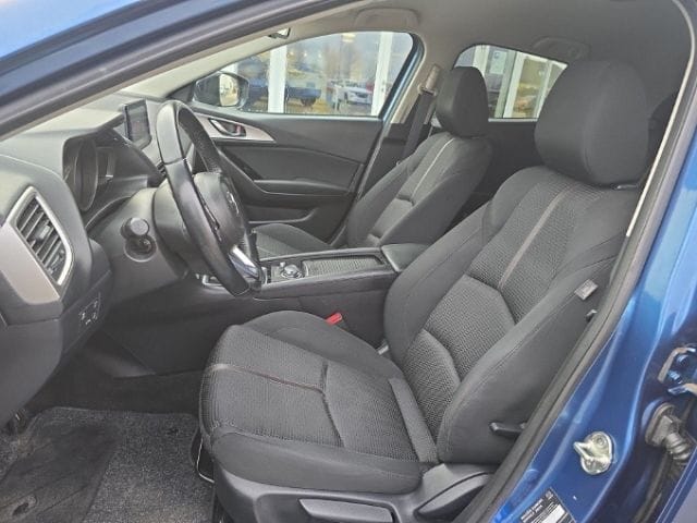 Mazda 3 Exclusive-Line SKYACTIV-G 120 6GS LED Mehrzone foto 9