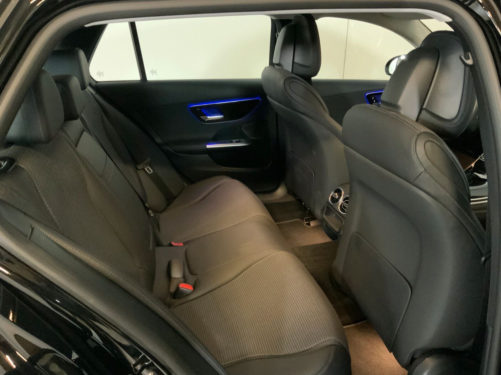 Mercedes-Benz C 200 d T Avantgarde DISTRO WinterPak SpiegelPak foto 15