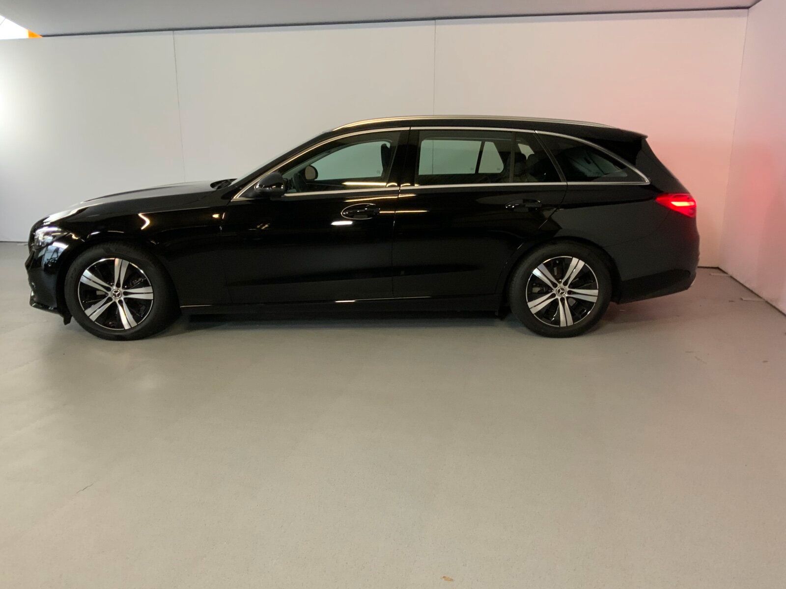 Mercedes-Benz C 200 d T Avantgarde DISTRO WinterPak SpiegelPak foto 3