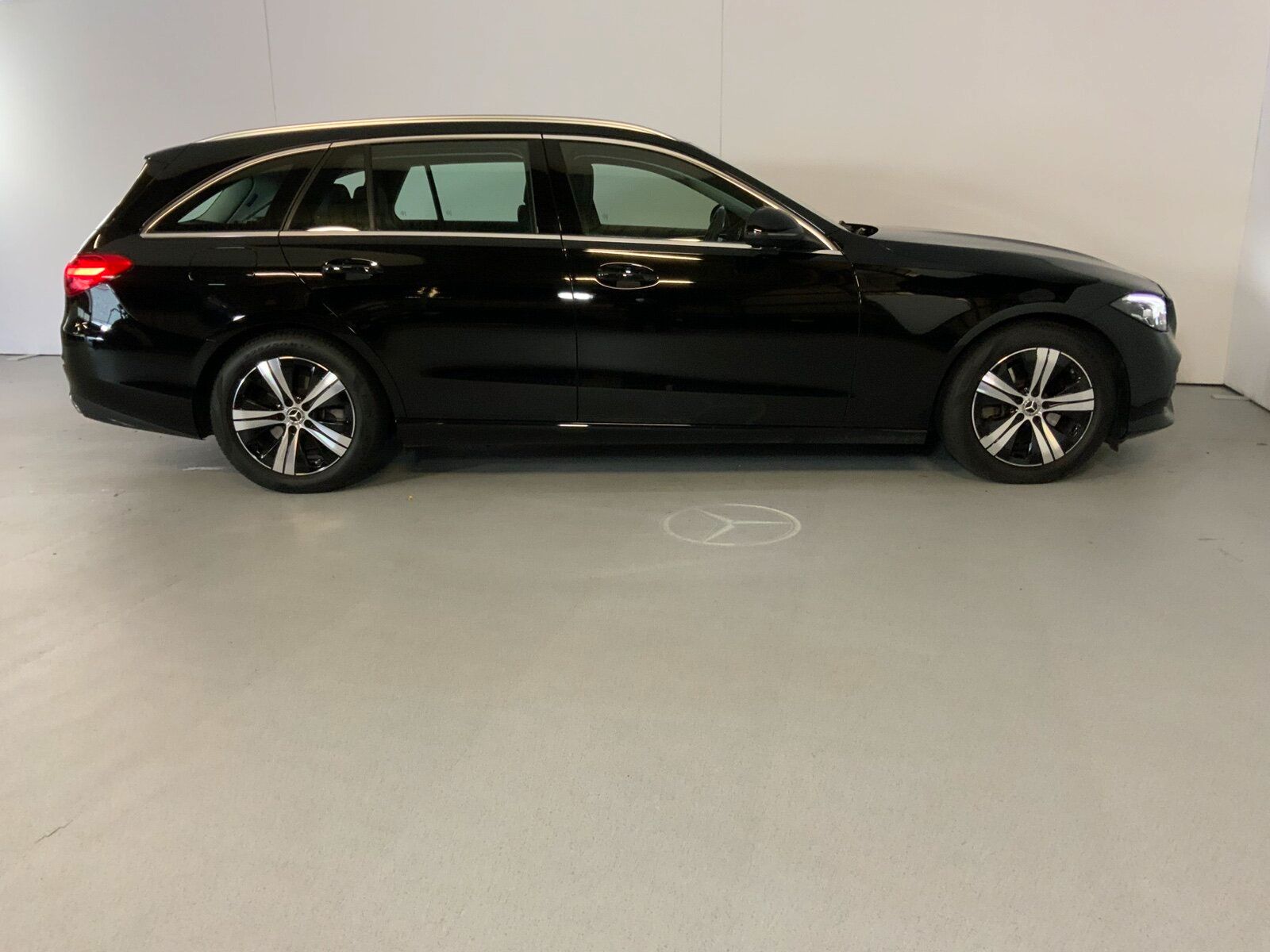 Mercedes-Benz C 200 d T Avantgarde DISTRO WinterPak SpiegelPak foto 4