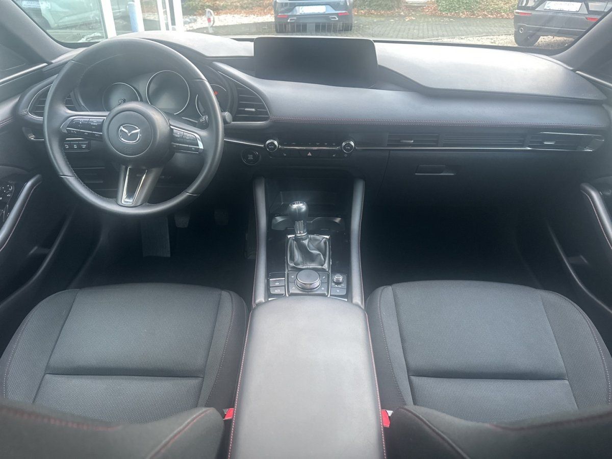 Mazda 3 2.0L e-SKYACTIV G 122ps Homura foto 15