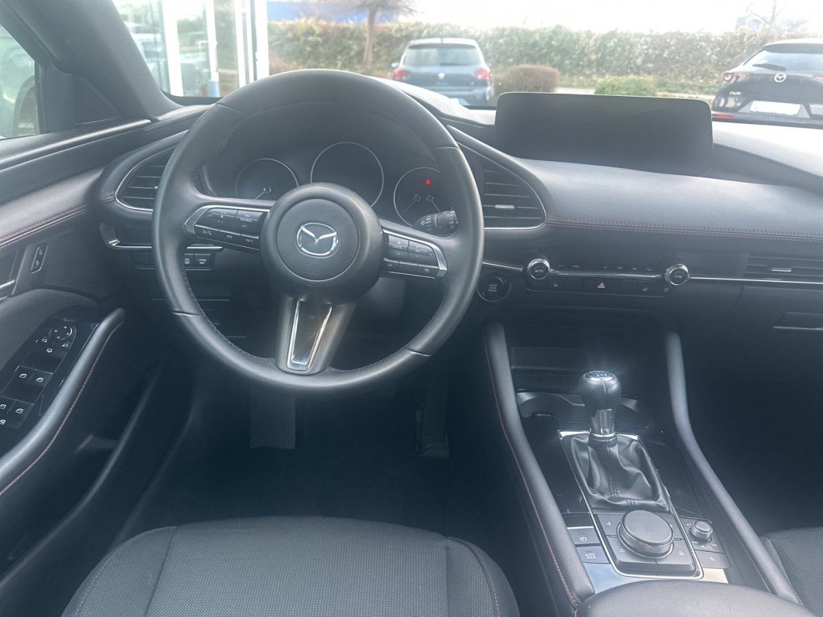 Mazda 3 2.0L e-SKYACTIV G 122ps Homura foto 16