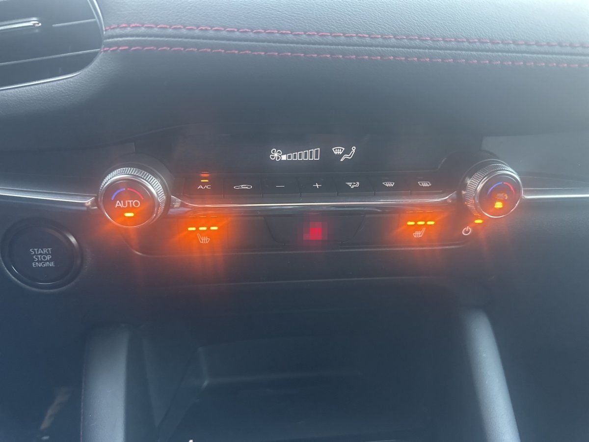 Mazda 3 2.0L e-SKYACTIV G 122ps Homura foto 19