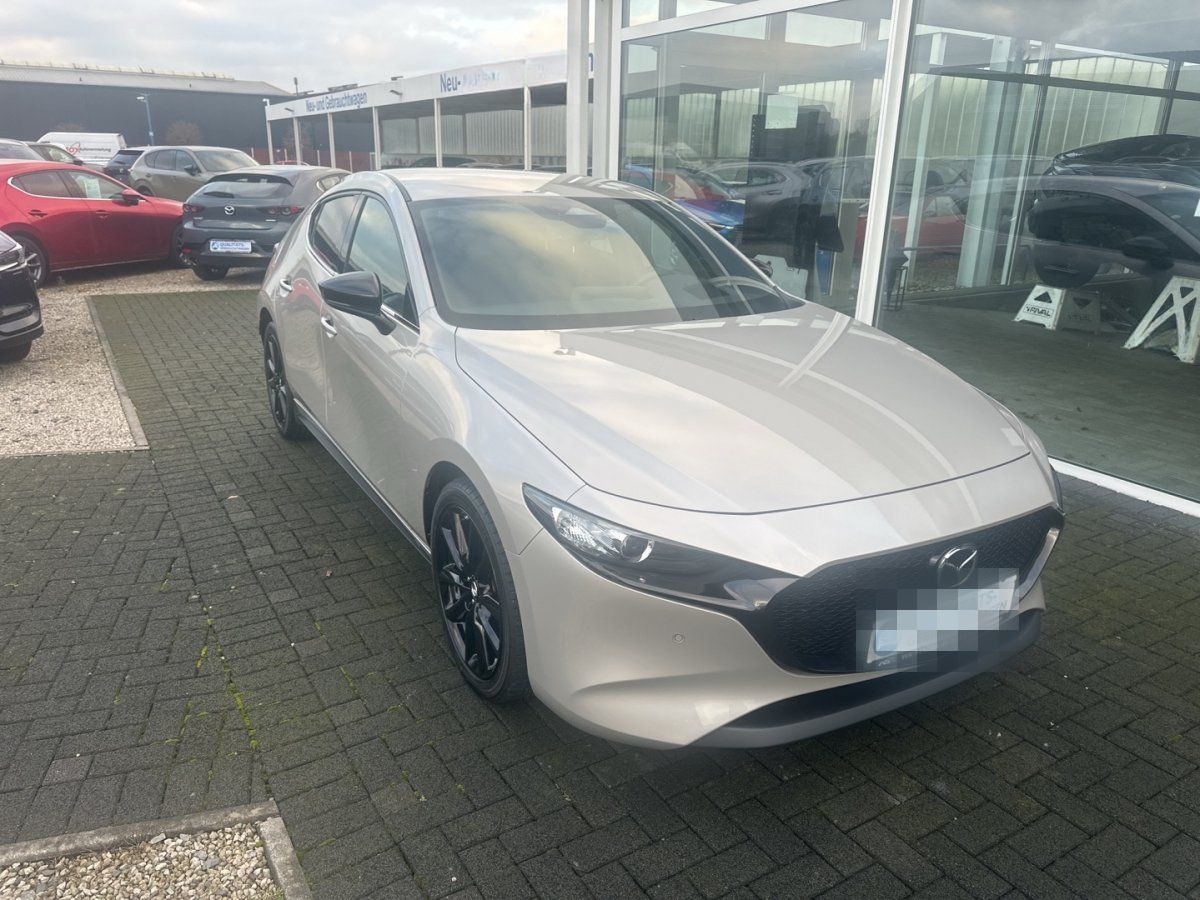 Mazda 3 2.0L e-SKYACTIV G 122ps Homura foto 3