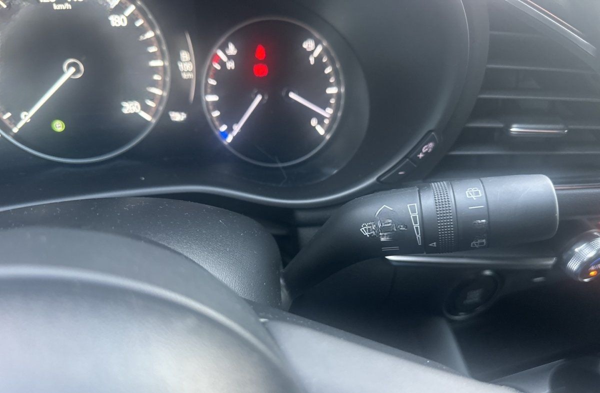 Mazda 3 2.0L e-SKYACTIV G 122ps Homura foto 23