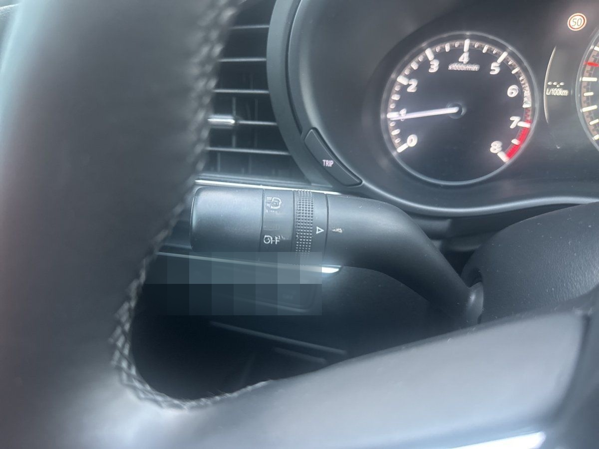 Mazda 3 2.0L e-SKYACTIV G 122ps Homura foto 24