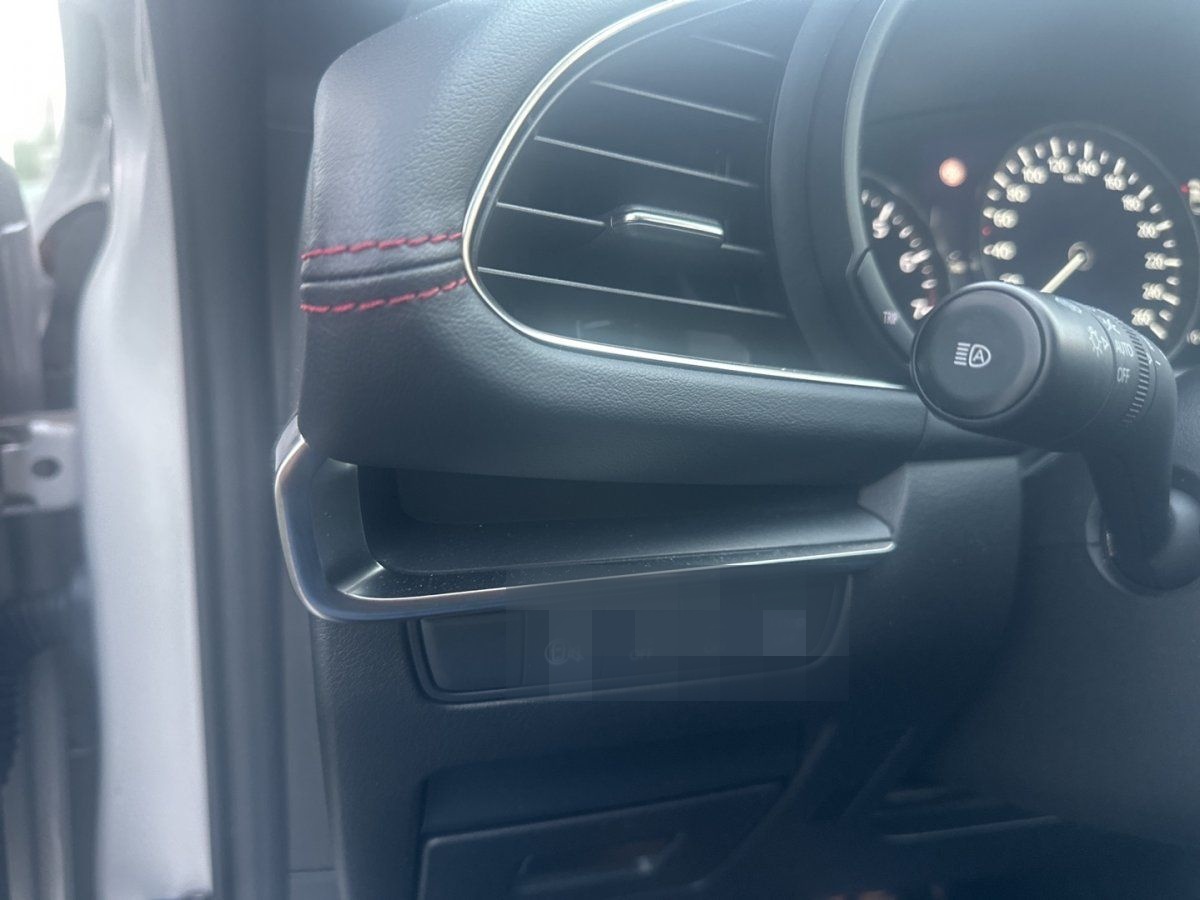 Mazda 3 2.0L e-SKYACTIV G 122ps Homura foto 25