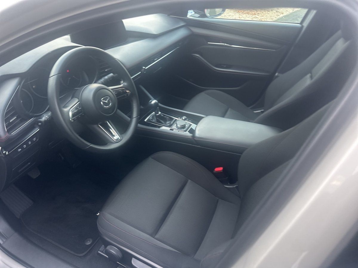 Mazda 3 2.0L e-SKYACTIV G 122ps Homura foto 10