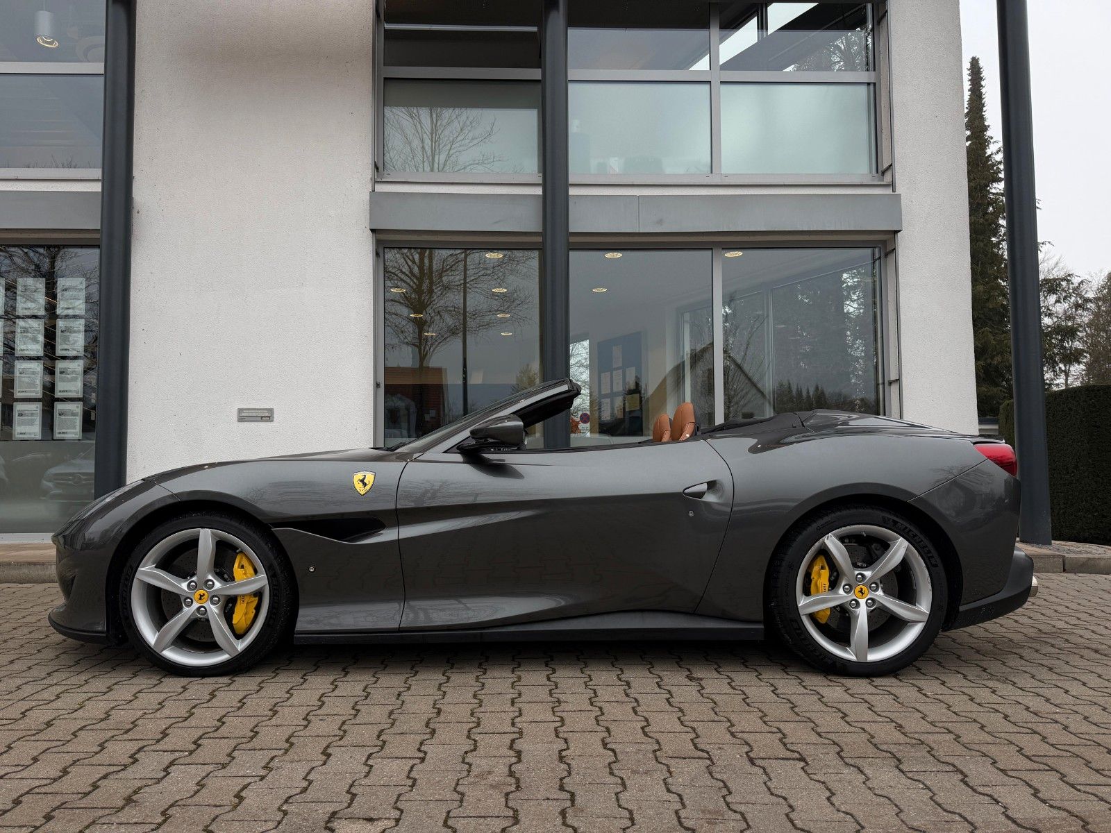 Ferrari Portofino / ADAPTIVE HEADLIGHTS /  MAGNERIDE foto 14