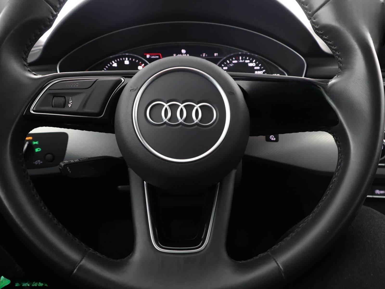 Audi A4 1.4 TFSI S LINE KEYLESS,KAMERA,SCHECKHEFT,LED foto 16