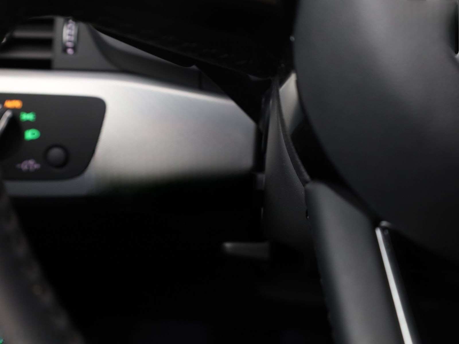 Audi A4 1.4 TFSI S LINE KEYLESS,KAMERA,SCHECKHEFT,LED foto 17