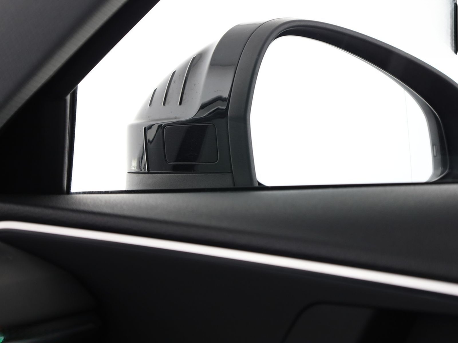 Audi A4 1.4 TFSI S LINE KEYLESS,KAMERA,SCHECKHEFT,LED foto 23