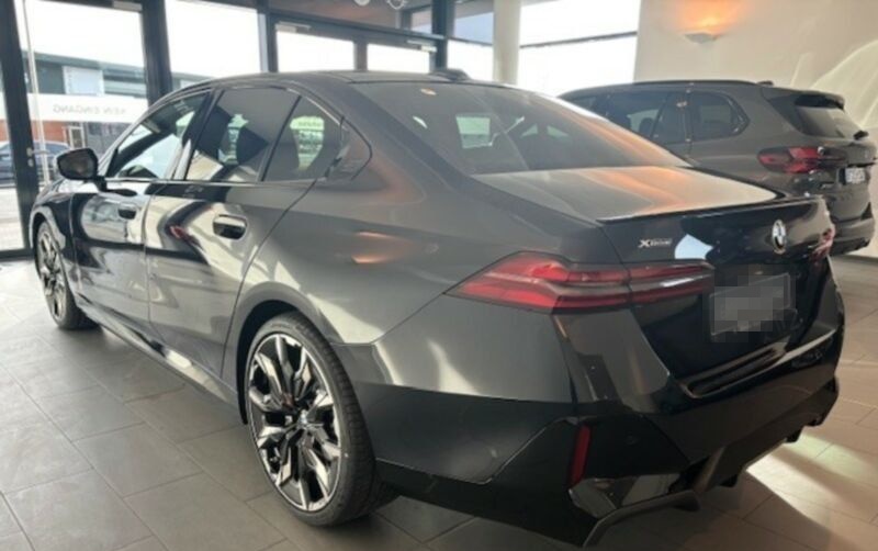 BMW 540d xDrive Limousine M Sportpaket foto 8