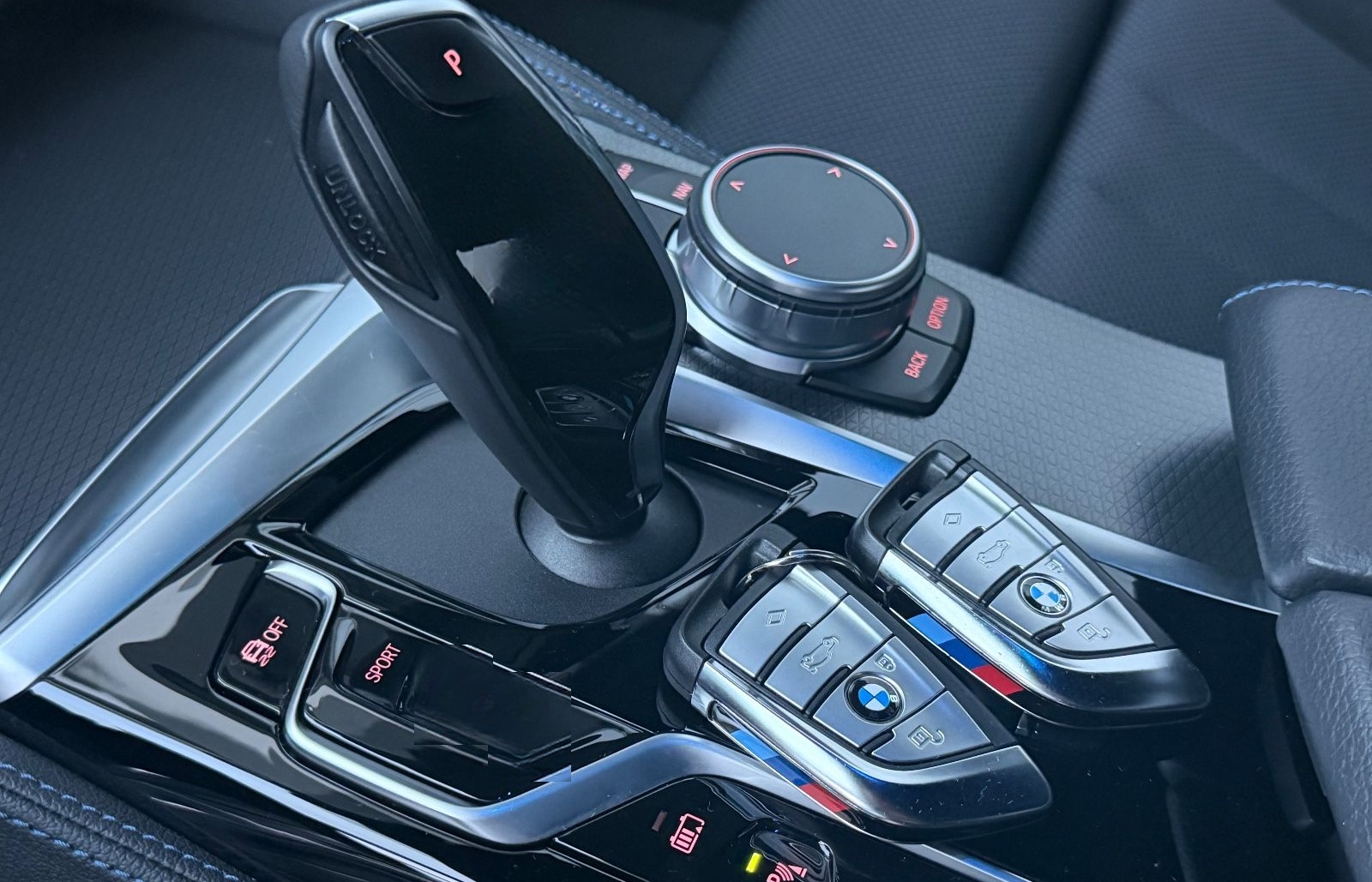 BMW 530e M SPORT*KAMERA*HARMAN*HUD*KEY*4x KLIMAT* foto 16