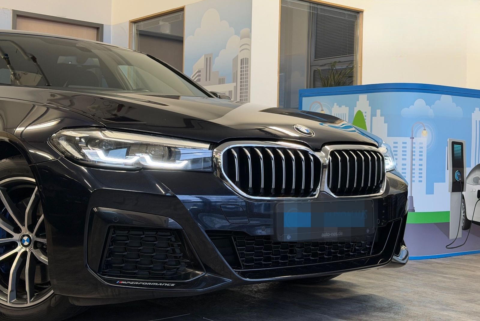 BMW 530e M SPORT*KAMERA*HARMAN*HUD*KEY*4x KLIMAT* foto 8