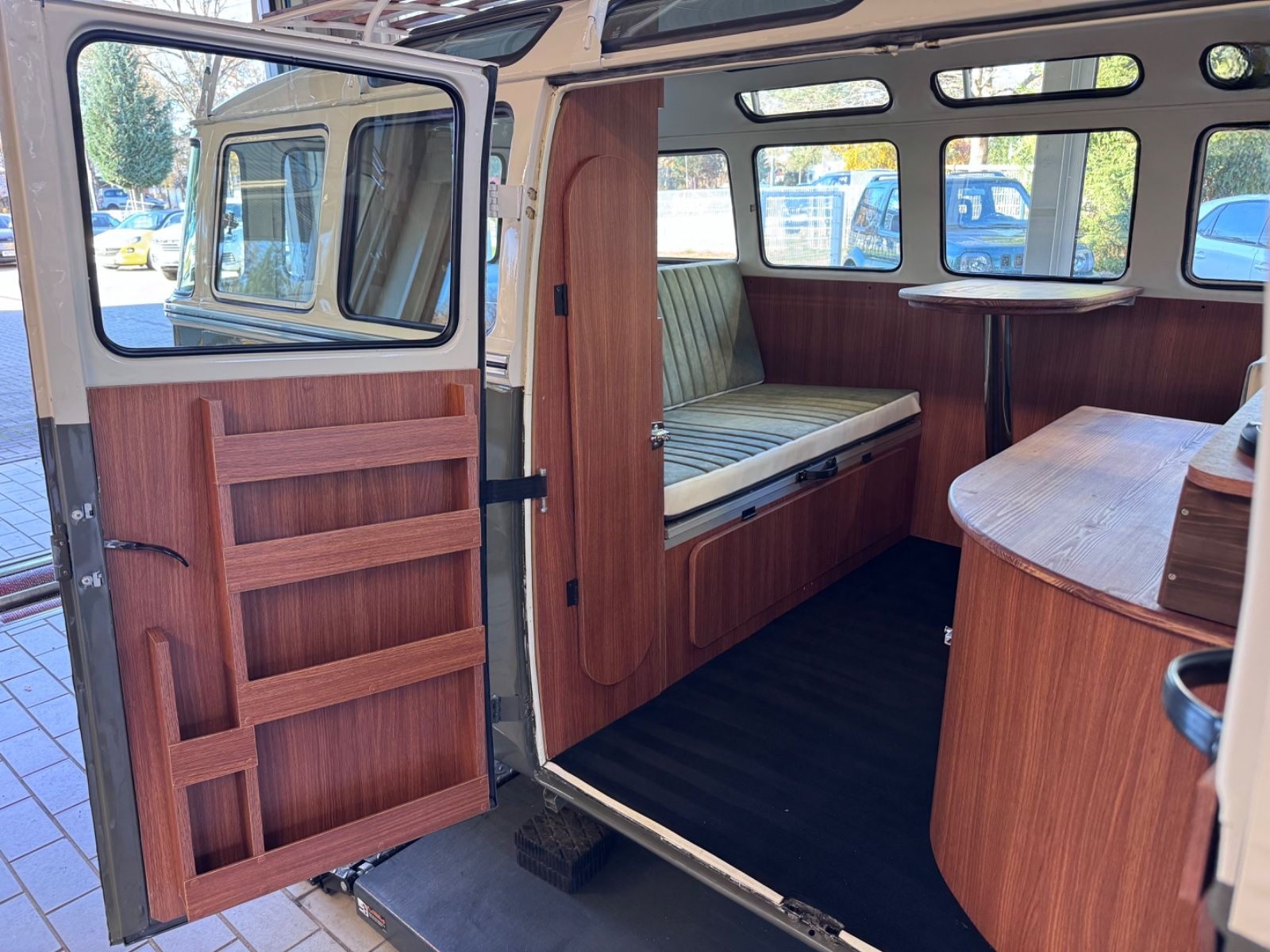 Volkswagen T1 Deutsche Vollrestauration mit Wertgutachten foto 13