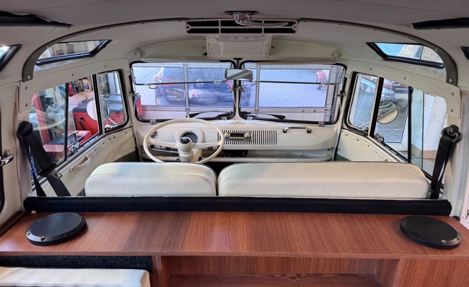 Volkswagen T1 Deutsche Vollrestauration mit Wertgutachten foto 17