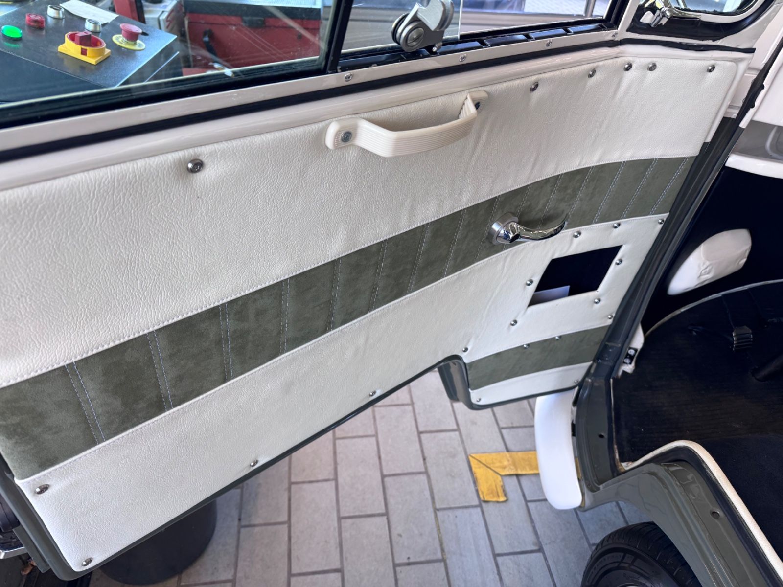 Volkswagen T1 Deutsche Vollrestauration mit Wertgutachten foto 9