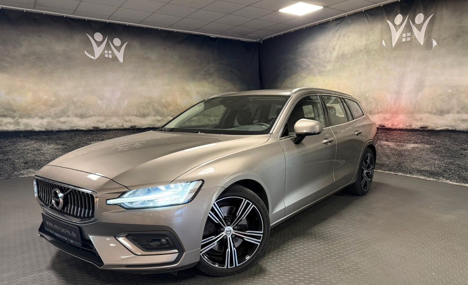 Volvo V60 Kombi D4 Inscription LED Pano H&K 1.Hand foto 2