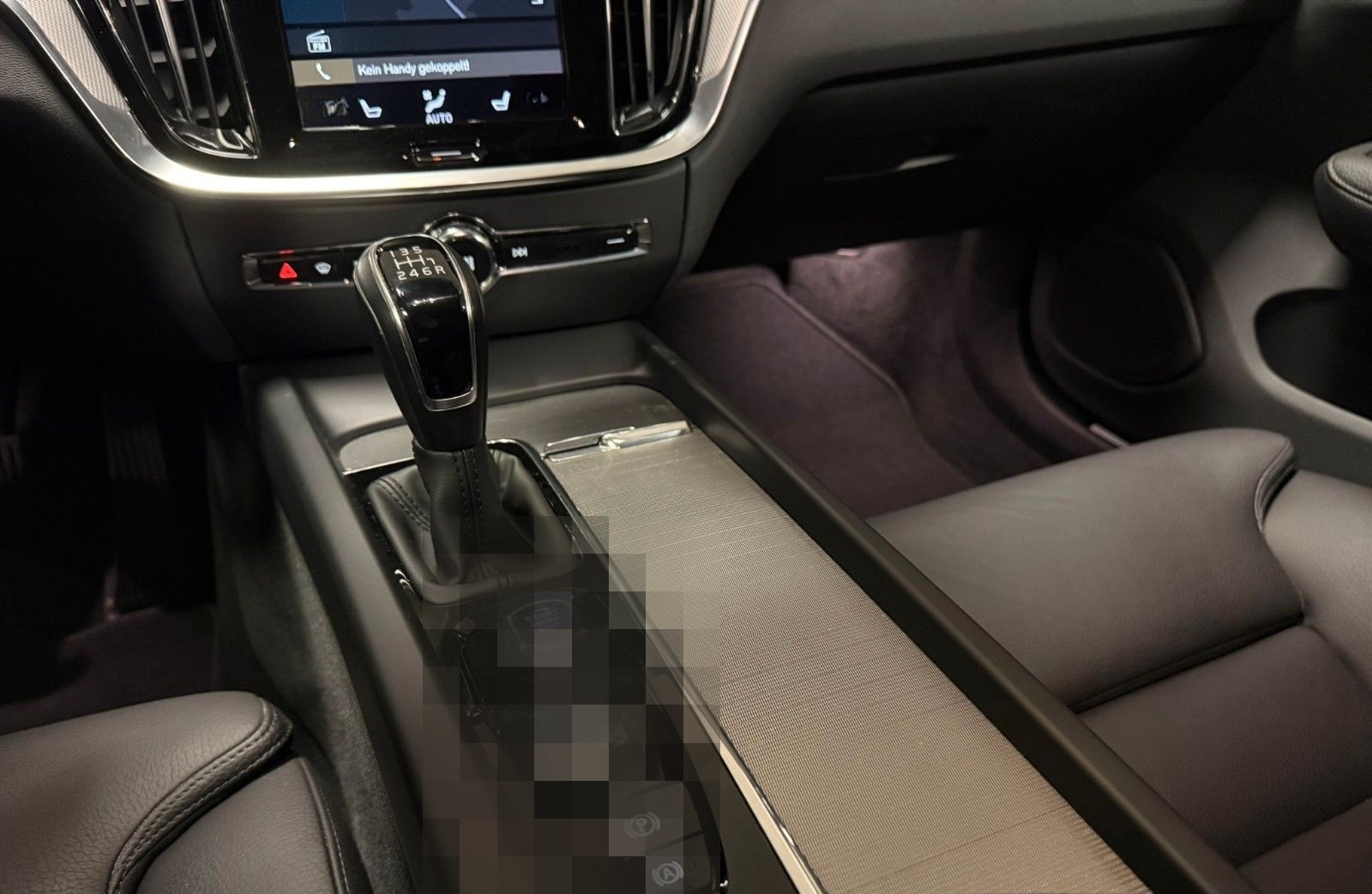 Volvo V60 Kombi D4 Inscription LED Pano H&K 1.Hand foto 16