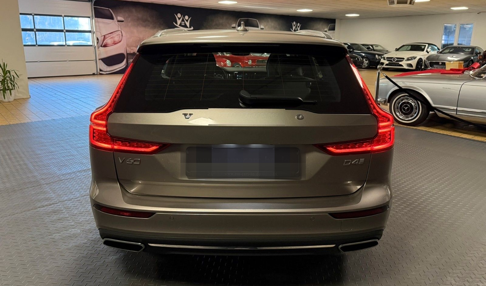 Volvo V60 Kombi D4 Inscription LED Pano H&K 1.Hand foto 6