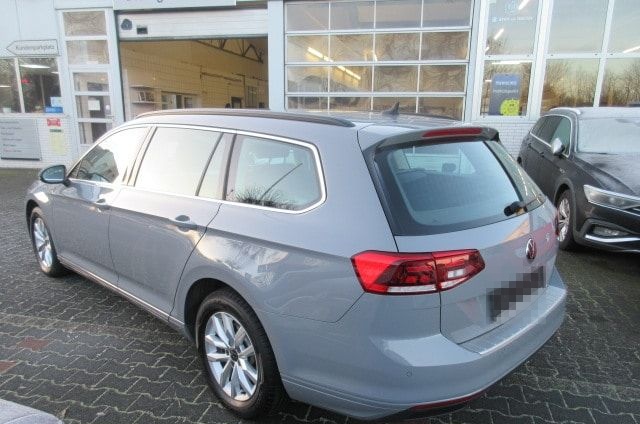 Volkswagen Passat Variant Business 2.0 TDI DSG NAVI AHK KAM foto 2
