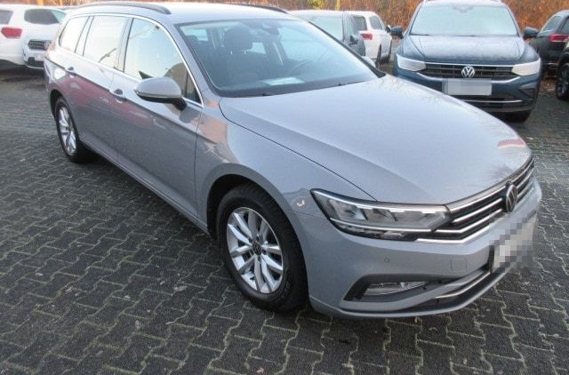 Volkswagen Passat Variant Business 2.0 TDI DSG NAVI AHK KAM foto 4