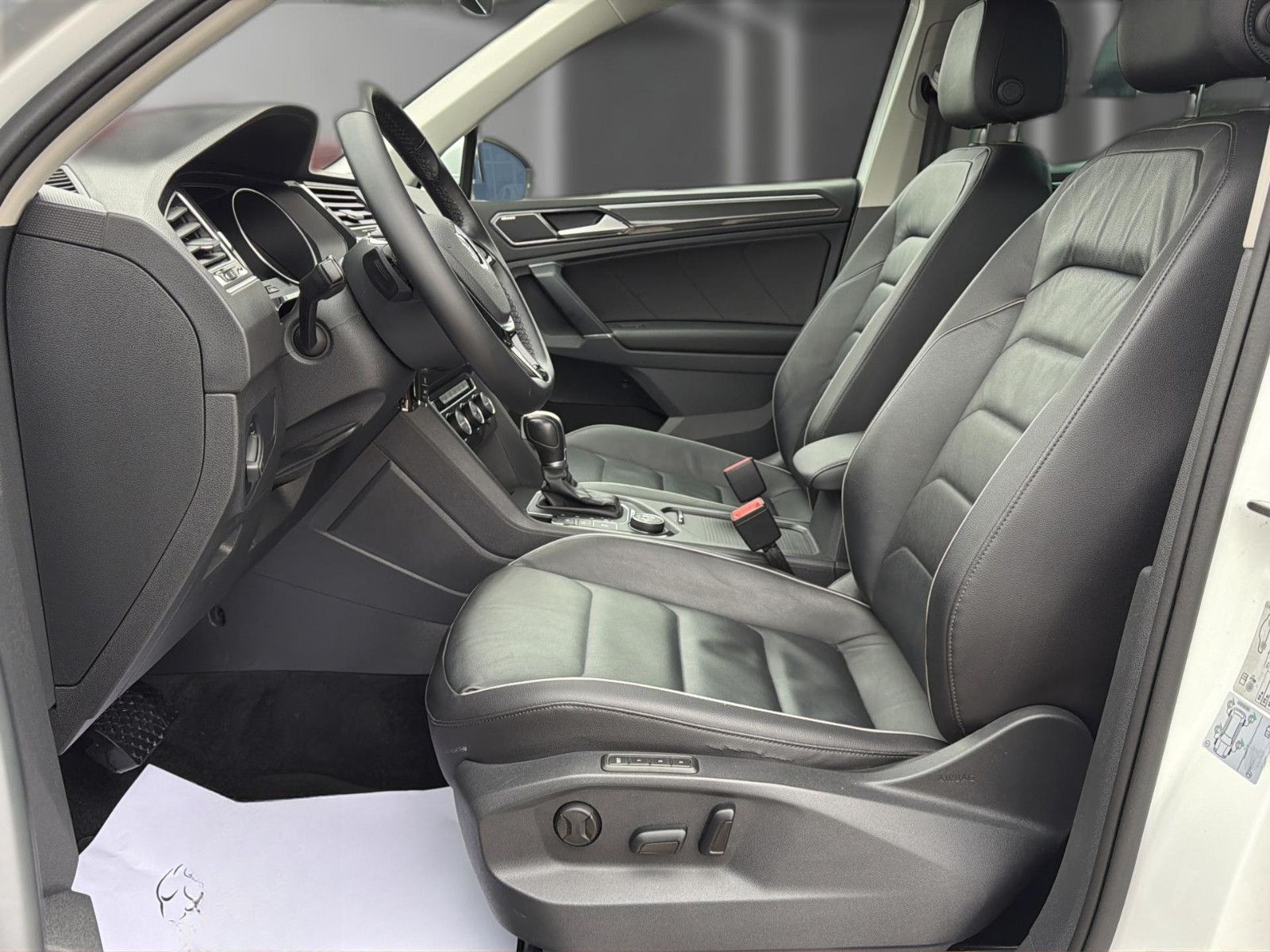 Volkswagen Tiguan Comfortline 4Motion+LED+360°+AHK+STANDHZG foto 19