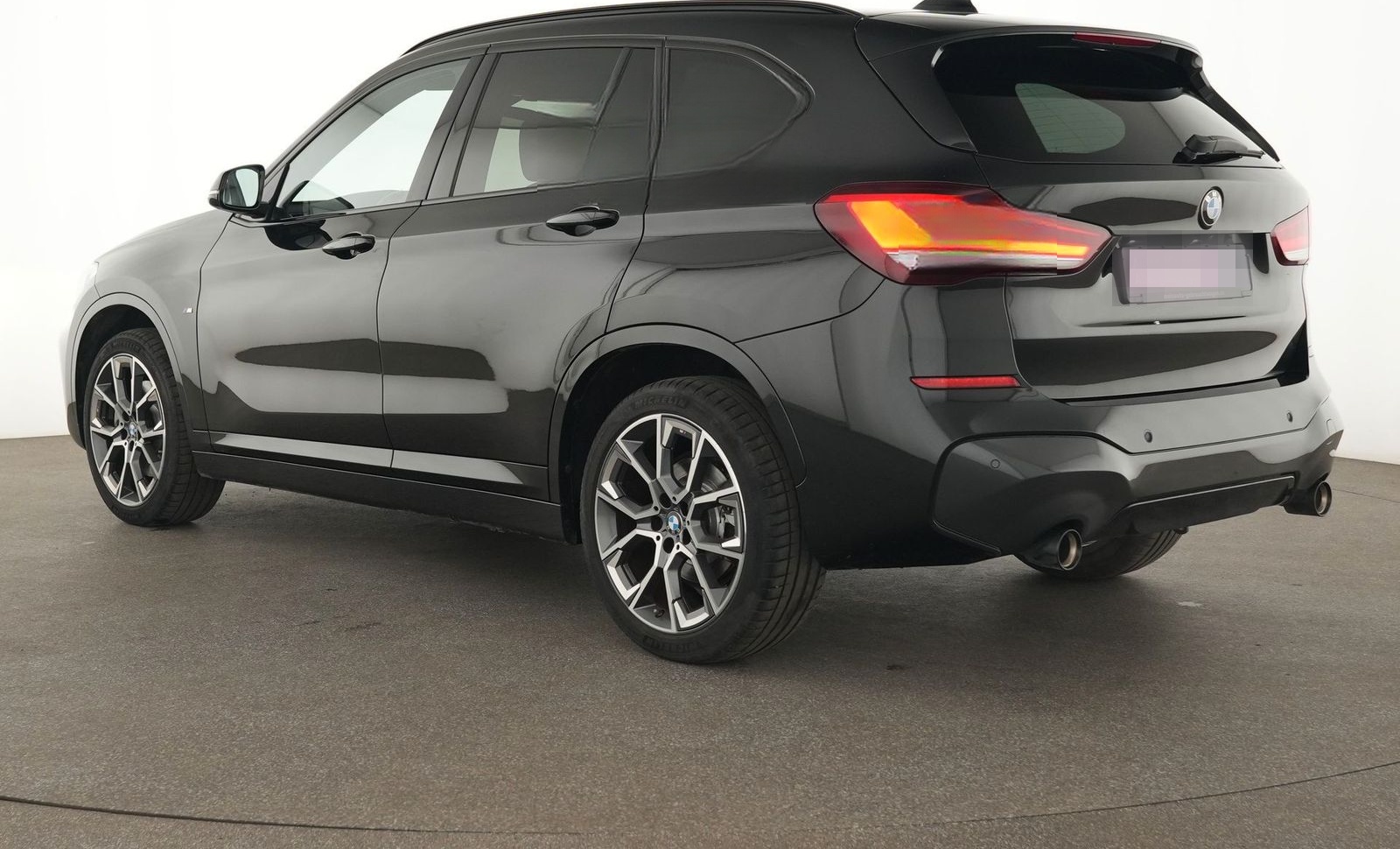 BMW X1 M-Sport AHK|Panoramadach|Kamera|Navi|Kamera foto 9