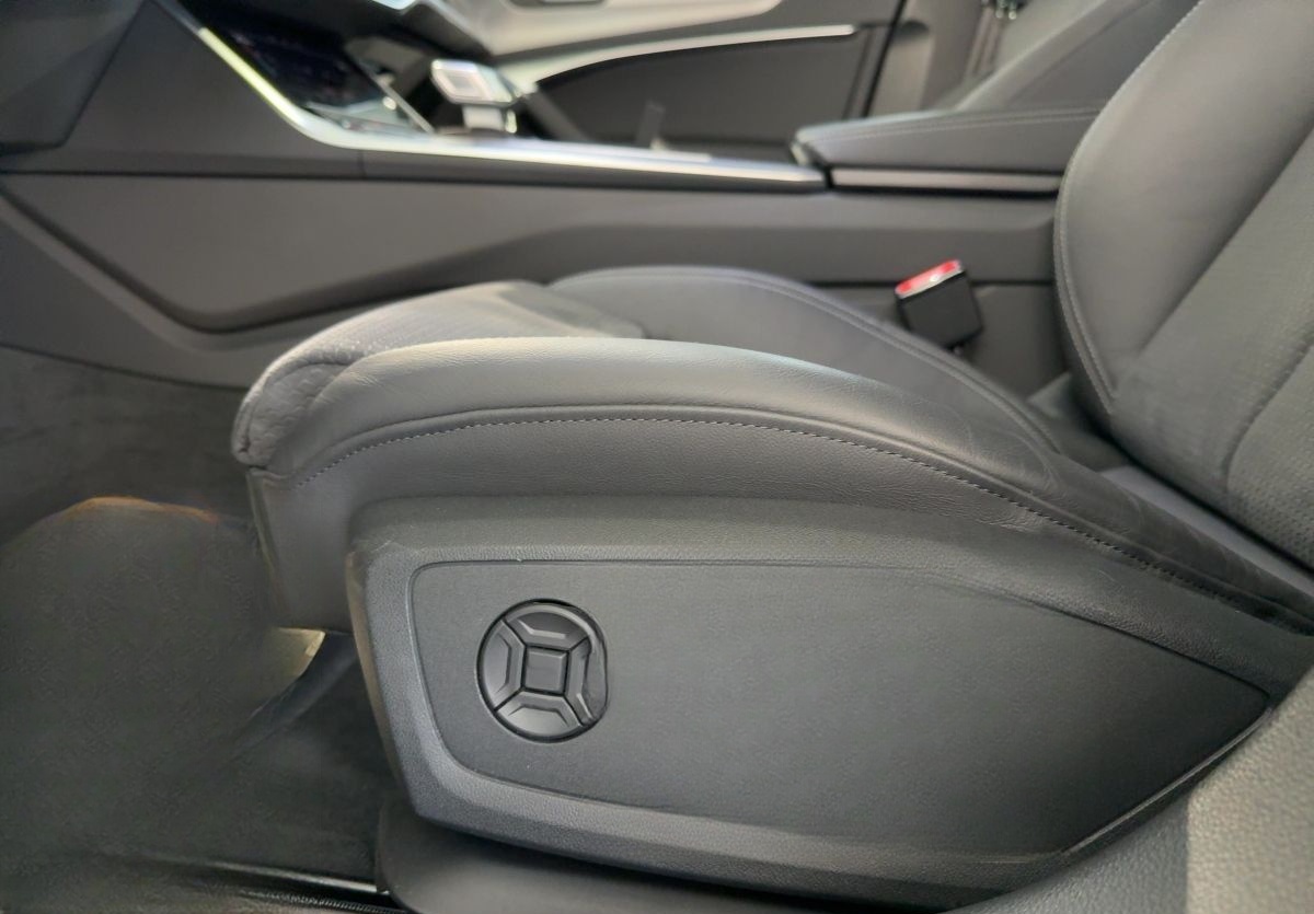 Audi S6 Avant 3.0 TDI QUATTRO+NAVI+LED+KAMERA+VIRT CO foto 14
