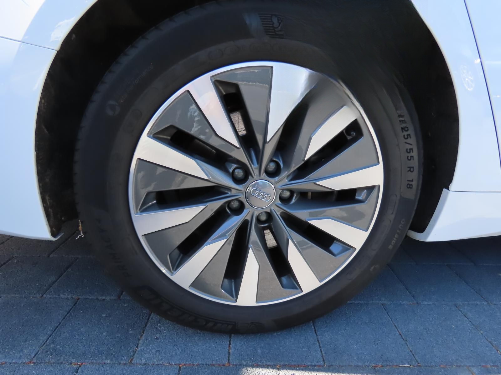 Audi A6 Lim. 50 TDI quattro S-tronic foto 6