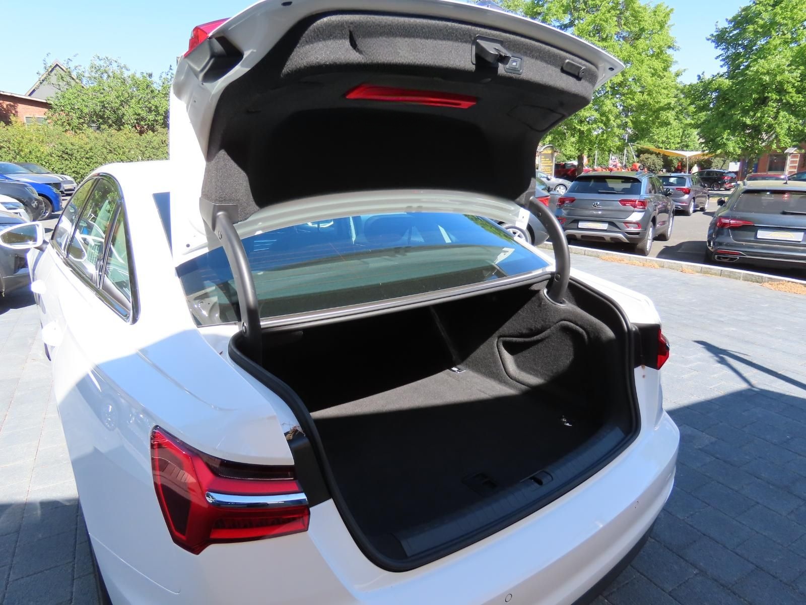 Audi A6 Lim. 50 TDI quattro S-tronic foto 8