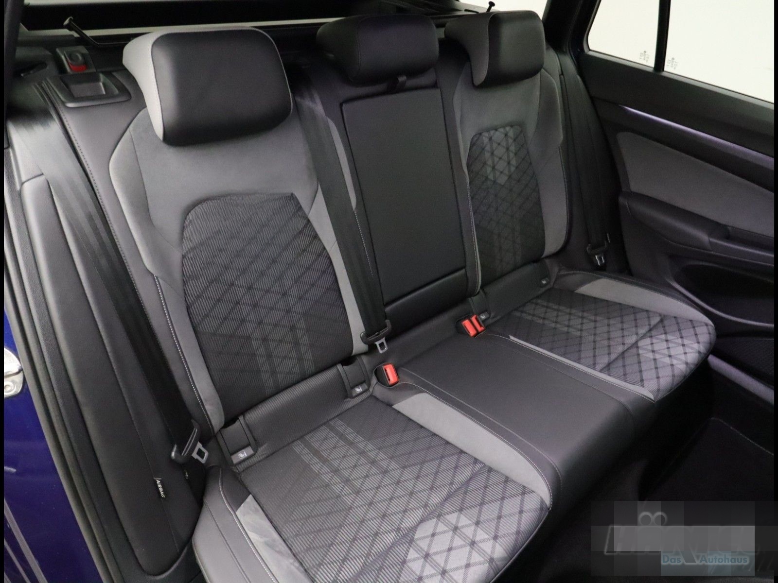 Volkswagen GOLF VARIANT R-LINE BLACK STYLE 2.0 TSI DSG Navi foto 8