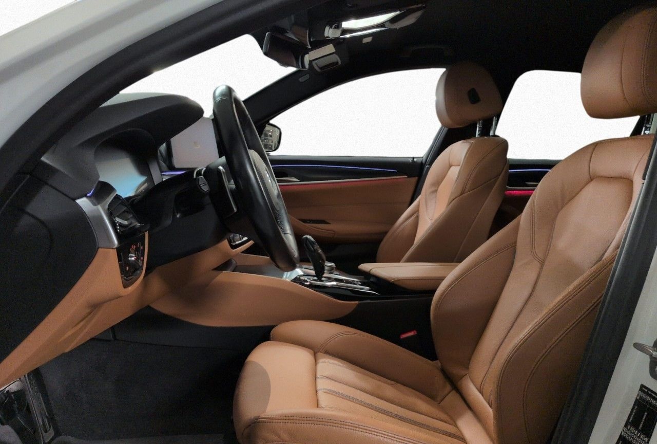 BMW 520d M-Sport,LivePro,Shzg,SpoSi,ParkAss,4-Zonen foto 10