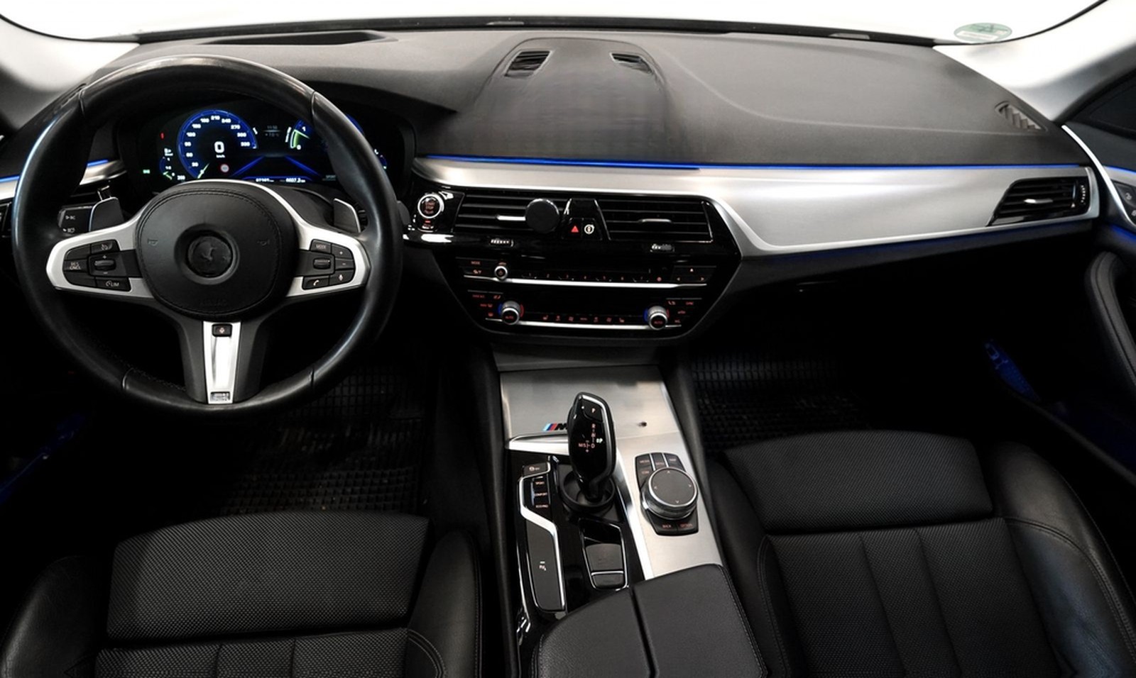 BMW 530 d Touring xD Sport Line 2.H *Pano *AHK *H-UP foto 21